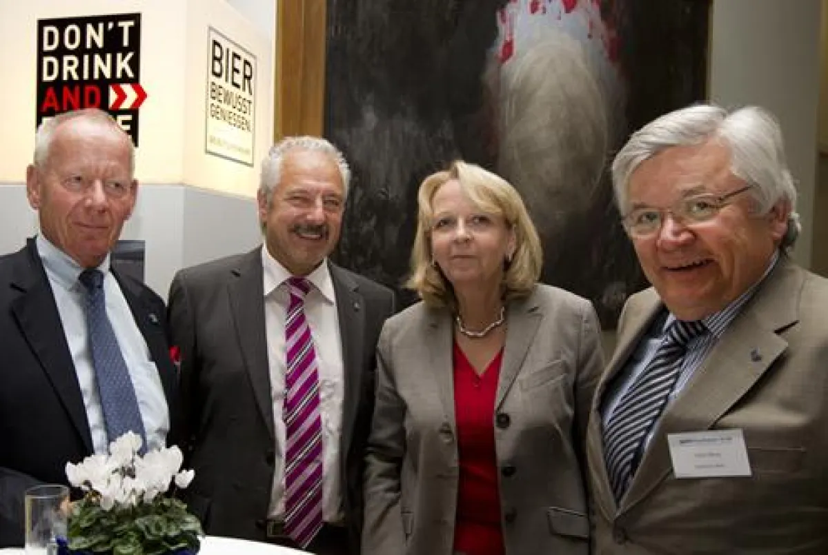 Ministerpräsidentin Hannelore Kraft  am Stand des Brauereiverband NRW Foto: Brauereiverband NRW | Holger Bernert