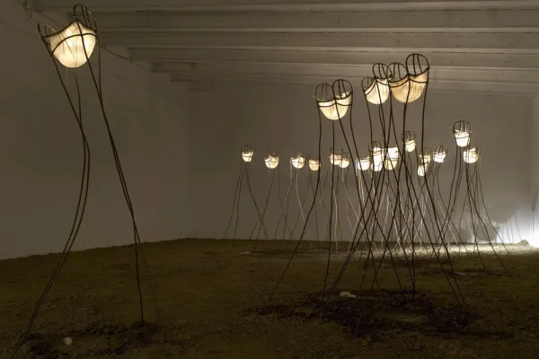 Bild: "sleeping and shining" Ilaria Margutti und Claudio Ballestracci in der janinebeangallery