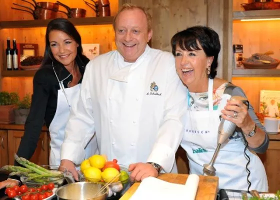 Bild: Genuß pur – trotz Tofu & Co. beim VIP Kochkurs mit Truus van Gaal und Schuhbeck