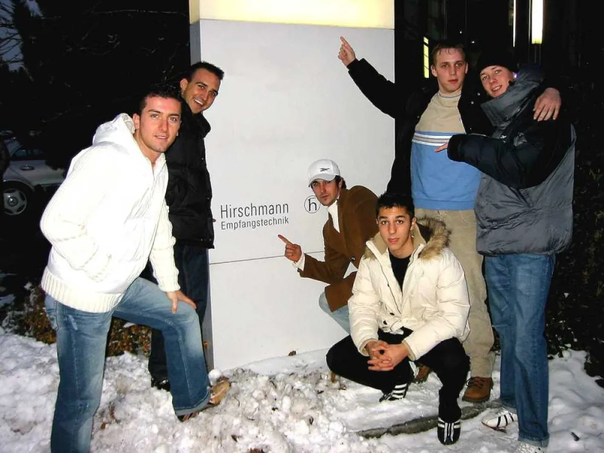 Die jungen Kunststoff-Spezialisten von TECNOPLAST in Höchst konnten die Produktionswelt des Automobil-Zulieferers Hirschmann in Rankweil erleben.