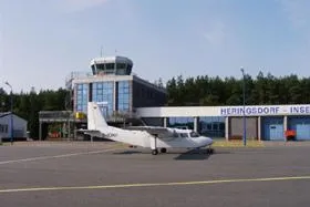 Vom Regionalflughafen Heringsdorf/Usedom nach Stettin/PL, Rügen und Bornholm/DK Bild: Vom Regionalflughafen Heringsdorf/Usedom nach Stettin/PL, Rügen und Bornholm/DK