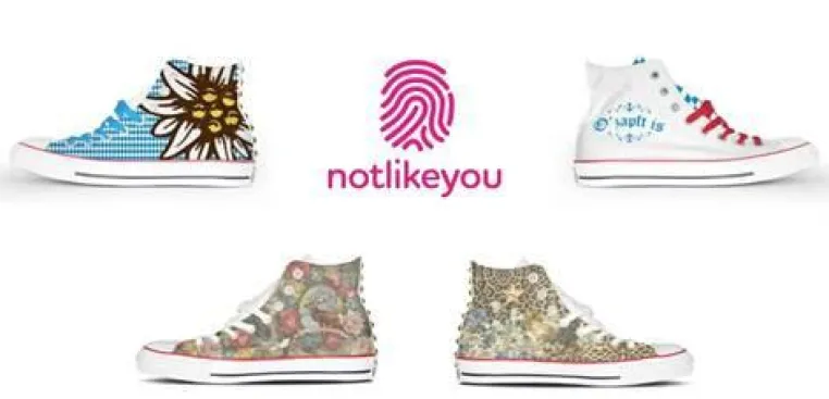 O’Chuckt is! Lola Paltinger macht’s vor: Mit notlikeyou zum perfekten Wiesn-Schuh Bild: O’Chuckt is! Lola Paltinger macht’s vor: Mit notlikeyou zum perfekten Wiesn-Schuh