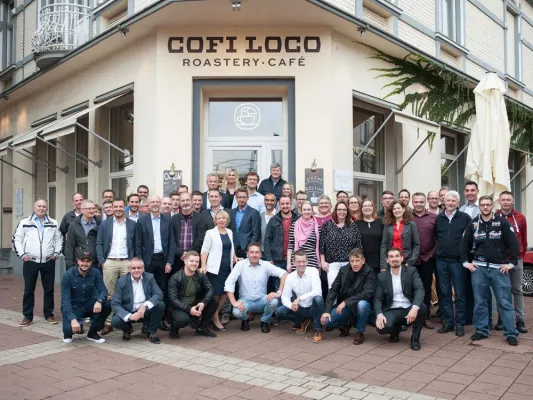 Feier zum zehnjährigen Firmenjubiläum war ein voller Erfolg Bild: Feier zum zehnjährigen Firmenjubiläum war ein voller Erfolg