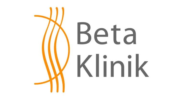 Bild: 250 Besucher beim Informationsvortrag der Beta Klinik
