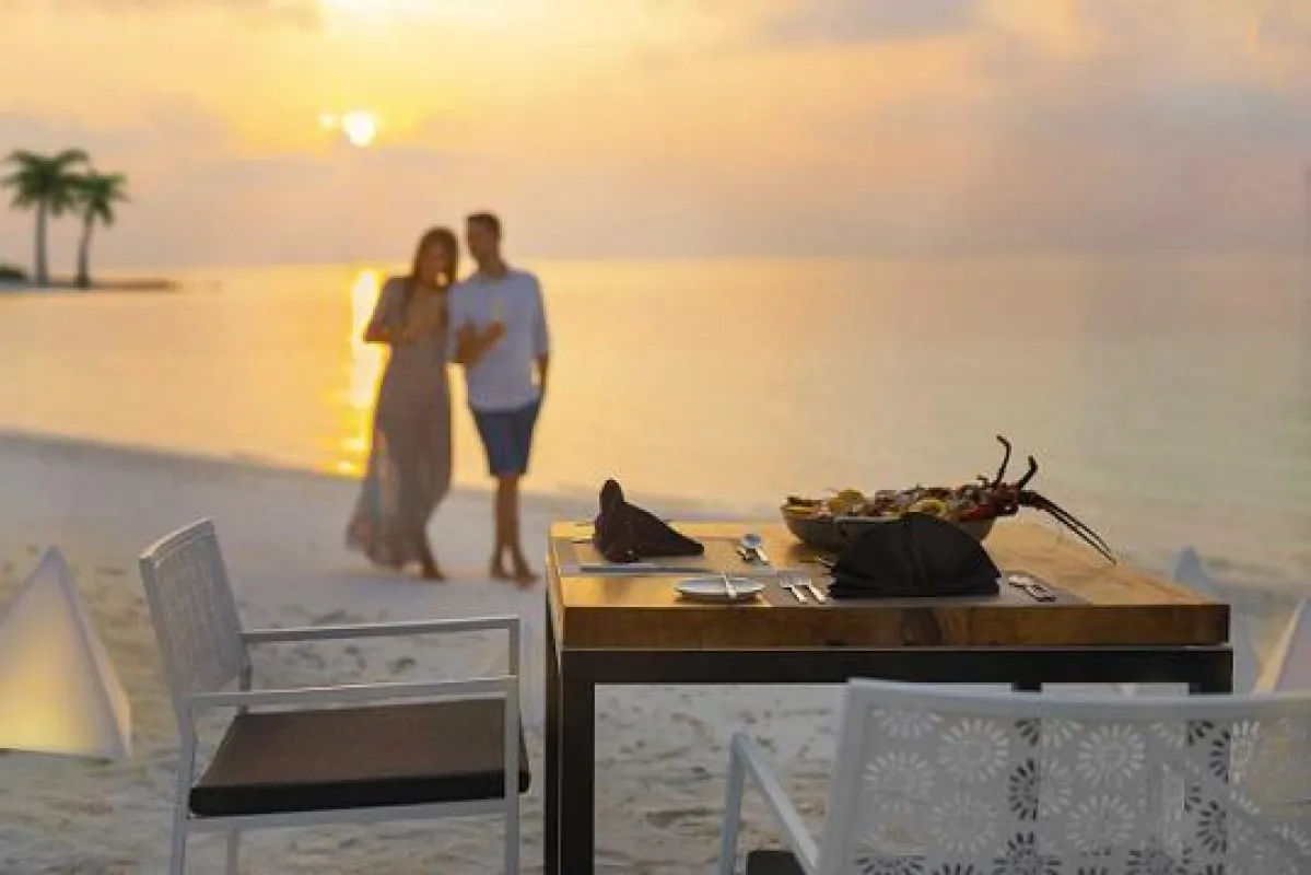 Kandima_Sunset Dinner_Copyright Kandima Maldives