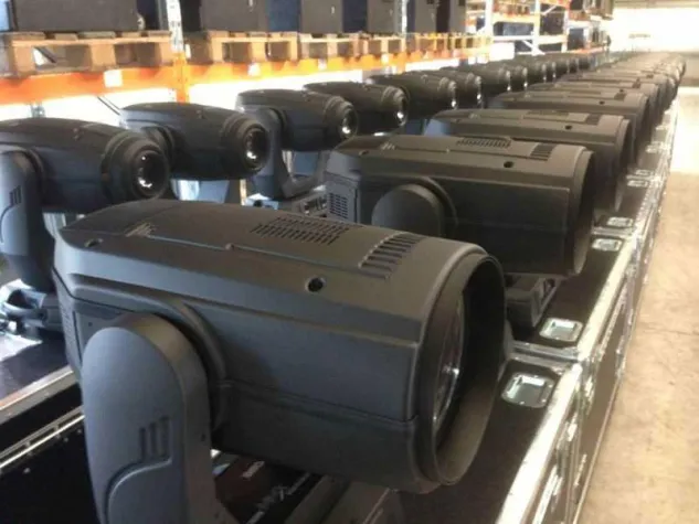 Bild: Ostalb PA investiert in ROBE MMX Scheinwerfer