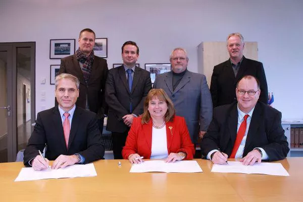 Bild: SRH Hamm vereinbart Kooperation mit Bergkamener Gesamtschule