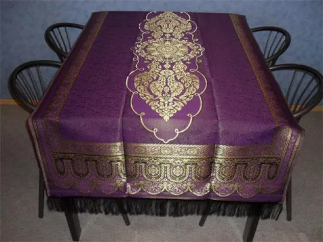 Thailändische Tischdecken mit schickem Muster Bild: Thailändische Tischdecken mit schickem Muster