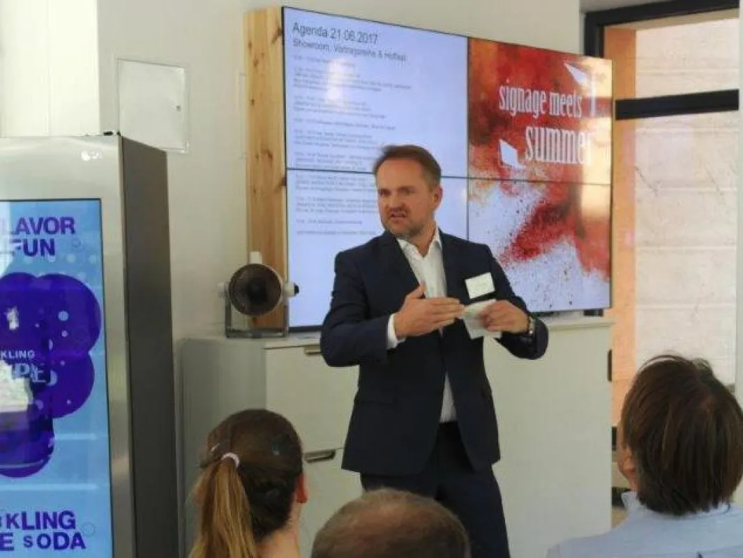 NEXGEN smart instore Geschäftsführer Showroom-Event, Vortrag von Marc Masurath