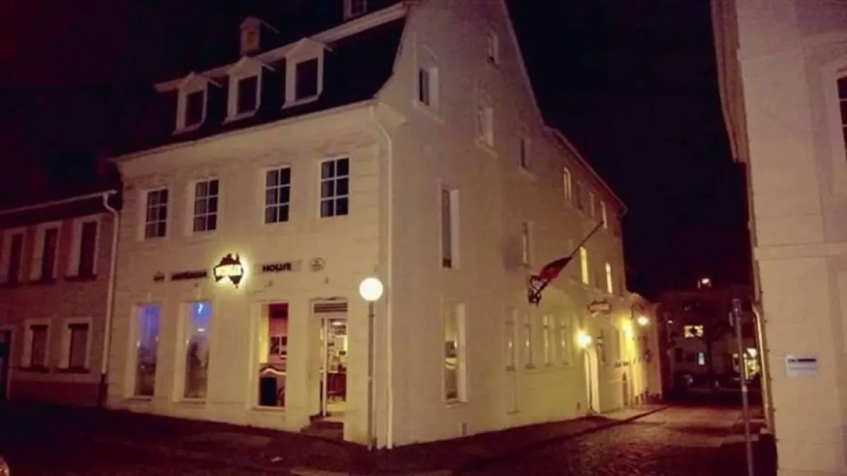 Wongar Australian House