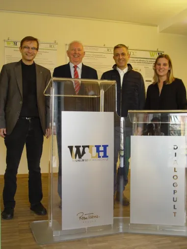 Bild: Dialog will gelernt sein – Mitmach-Pult für die Wilhelm Löhe Hochschule
