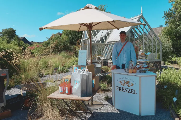 Bild: Fruchtiger Frühling: FRENZEL Grapefruit lädt zur Verkostung in der Arends Staudengärtnerei in Wuppertal ein