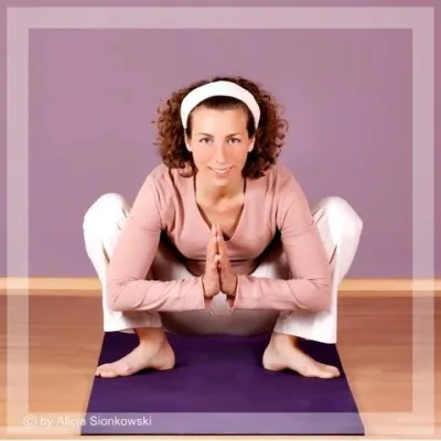 Bild: Buch & DVD "Yin Yoga - der sanfte Weg zur inneren Mitte" von Stefanie Arend erscheinen im Oktober 2011