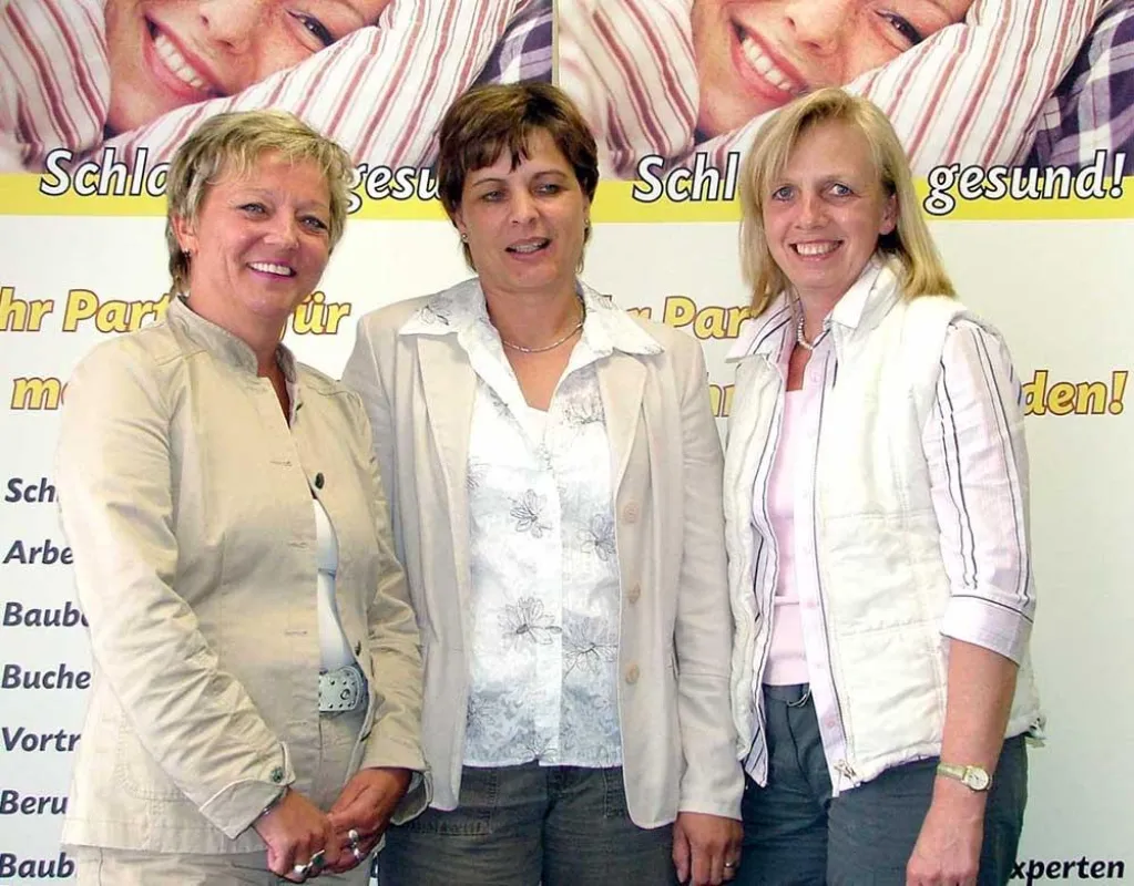 (v.l.) Martina Kaldek, Annegret Hinze und athome-Geschäftsführerin Annemarie Heuer.