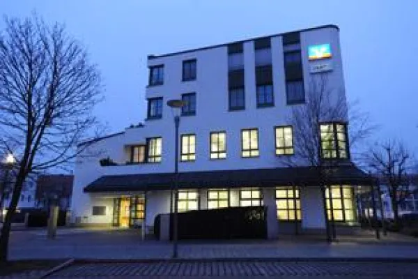 Bild: VR-Bank Lech-Zusam senkt Betriebskosten durch Vidoüberwachung mit IP-Kameras