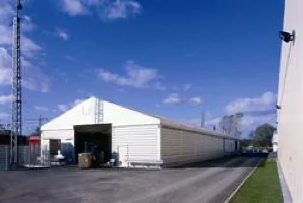 Bild: Wenn plötzlich Lagerplatz fehlt - Grenzen und Möglichkeiten von Miethallen