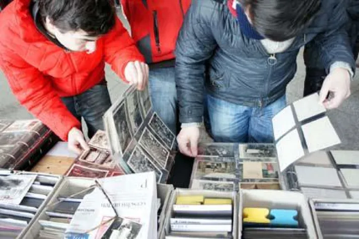 Bild: Sammlerbörsen im Doppelpack im Berliner Ostbahnhof