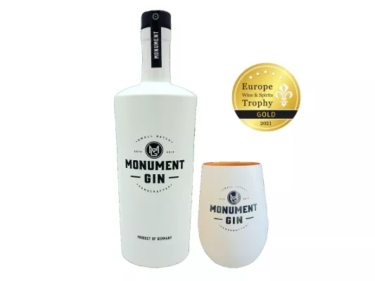 MONUMENT GIN – Europe Wine & Spirits Trophy Luxembourg 2021 mit Gold ausgezeichnet Bild: MONUMENT GIN – Europe Wine & Spirits Trophy Luxembourg 2021 mit Gold ausgezeichnet
