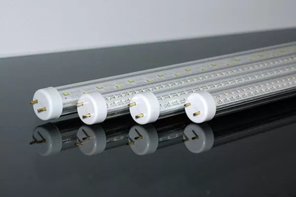 Bild: Energieeffiziente LED Tubes für Büros, Supermärkte und Parkhäuser