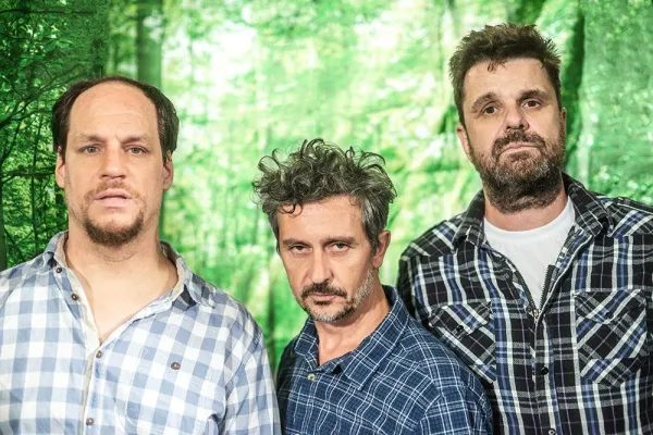 Bild: Gefahrenzone - Drama von Michel Marc Bouchard im Bühnenboden