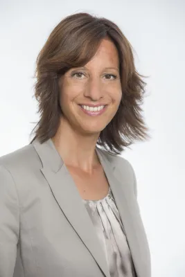 Bild: Für Unternehmen im Gesundheitswesen: Beraterin Andrea Ruf unterstützt beim administrativen Corona-Management