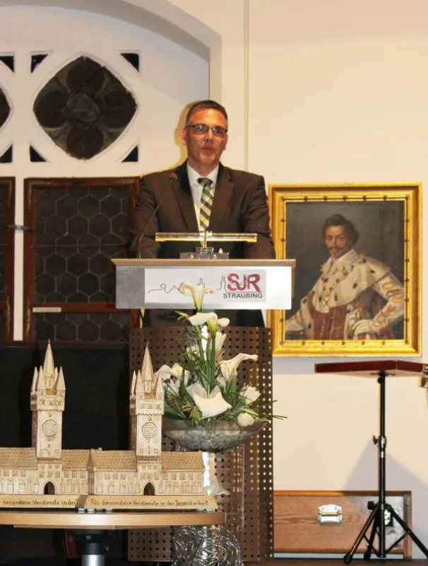 Norbert Herten bei der Verleihung des Stadtjugendturms