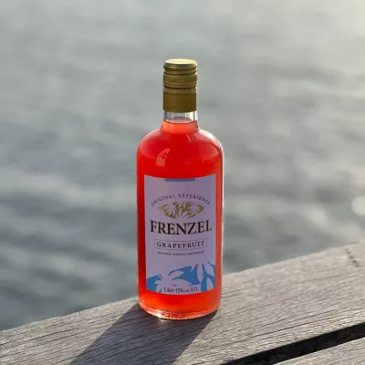Bild: Belebende Frische trifft sanfte Herbheit: FRENZEL Grapefruit revolutioniert Aperitif und Digestif