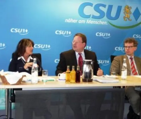 Bild: CSA Bayern und CDA Baden-Württemberg einig: Reform der Krankenversicherung nur innerhalb des Solidarsystems