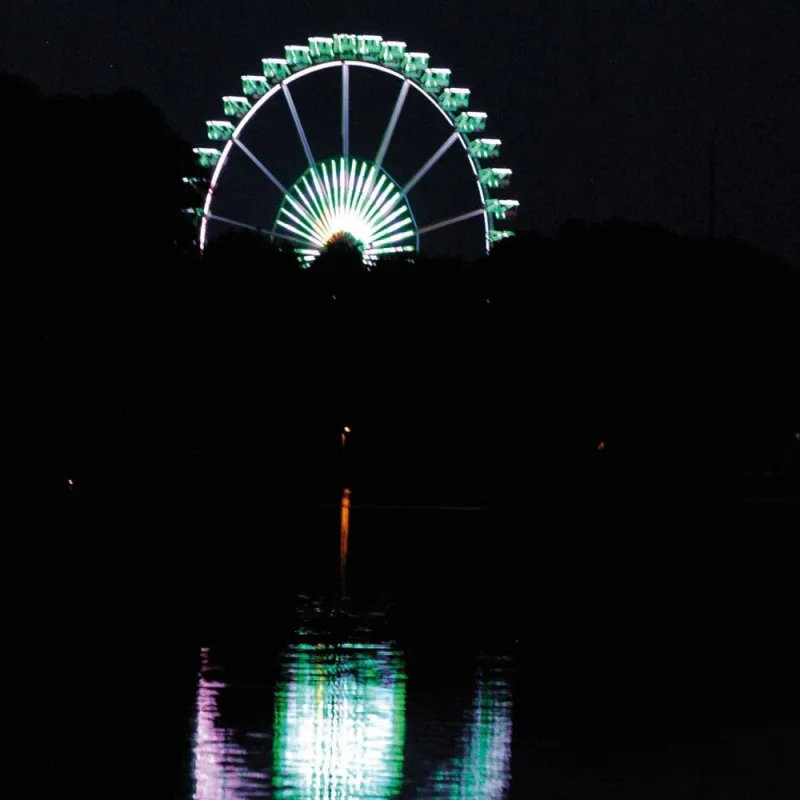 Steiger Riesenrad mit neuer LED Beleuchtung in Hannover