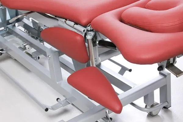Bild: In Deutschland hergestellt - Therapieliegen für die Physiotherapie