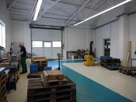 Bild: "Wir bewegen einfach mehr Ware im Versand" - Lück Schrauben verdreifacht die Fläche der Versandabteilung