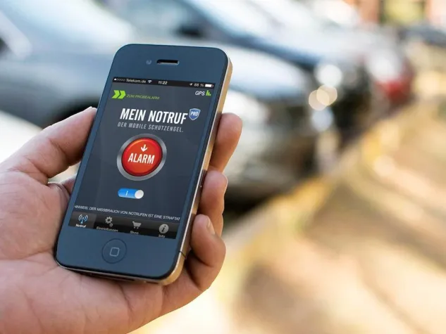 Bild: Pilotprojekt in Karlsruhe: Sicherheits-App "Mein Notruf" schützt Außendienstmitarbeiter des Ordnungsamts