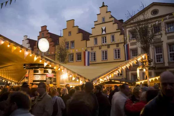 Bild: Maiwoche in der Friedensstadt Osnabrück - Eines der größten Innenstadt-Open Air Festivals in Norddeutschland