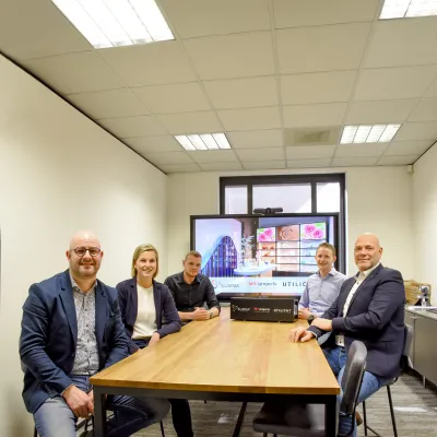 Bild: MOprojects, Utilicht und Summa Systems präsentieren innovatives Lichtsystem für den Ladenbau