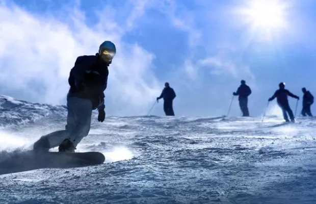 Bild: Skiurlaub steht bei den Deutschen hoch im Kurs