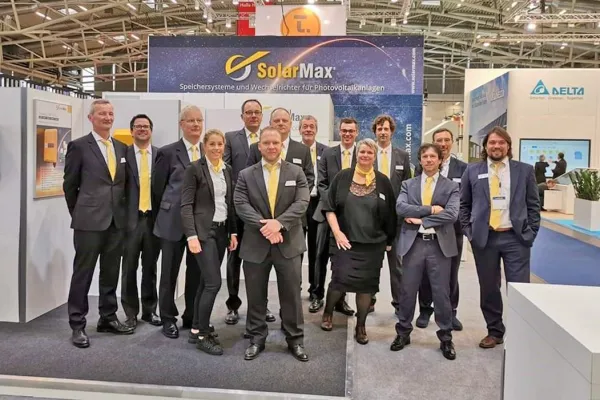 Bild: SolarMax präsentiert neue Speichersysteme und drei neue Solarwechselrichterserien