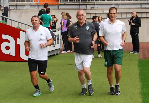 WERDER BEWEGT – LEBENSLANG: Ein Verein macht sich fit Bild: WERDER BEWEGT – LEBENSLANG: Ein Verein macht sich fit