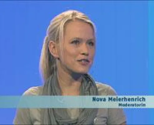Bild: Nova Meierhenrich im Gespräch mit Bruder Paulus, Sonntag, 11.11.07, 8.30 Uhr, N24 Ethik Um Gottes Willen