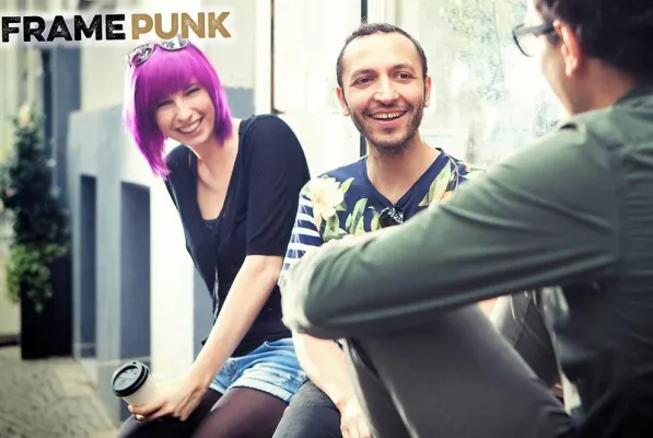 Bild: 3D-Druck Brillenoptiker FRAME PUNK stellt dritten Angestellten ein