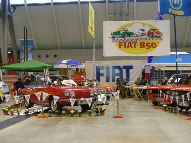 Bild: FIAT 850 e.V. präsentiert sich auch 2009 auf der Retro Classics in Stuttgart