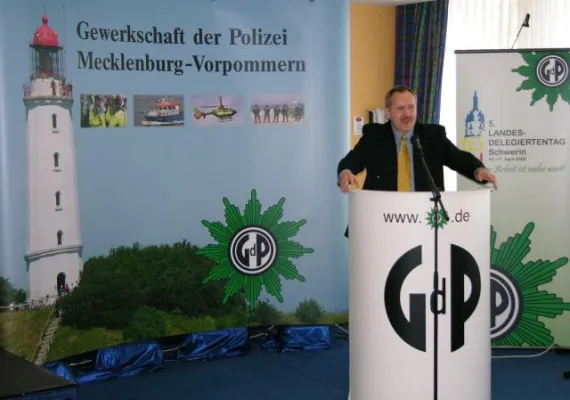 Attraktivität des Polizeiberufs ist wichtiger Standortfaktor Bild: Attraktivität des Polizeiberufs ist wichtiger Standortfaktor