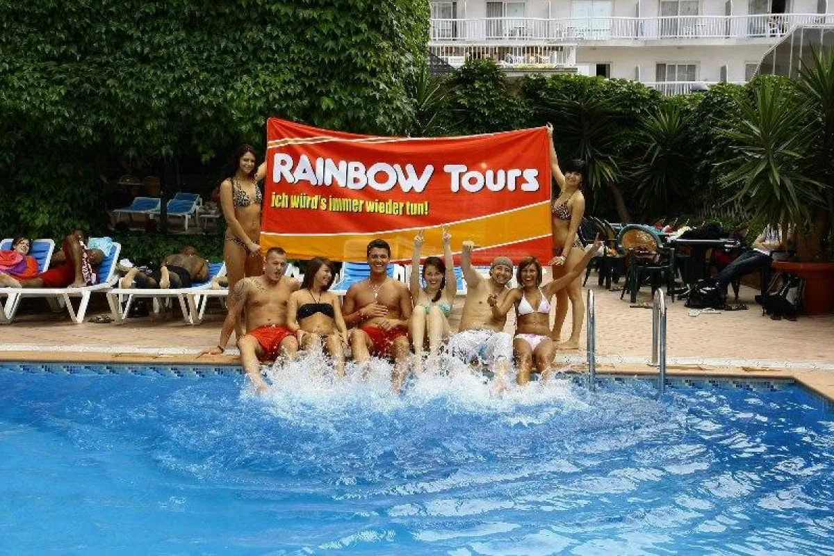 Poolfun in Lloret de Mar