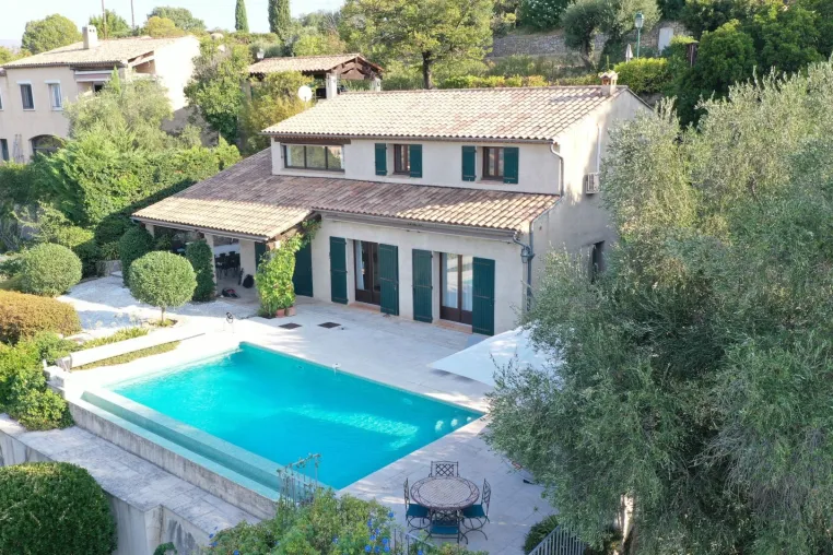 Die Haute Vue Villa bietet Sonderkonditionen für das Roots du Lac Reggae Festival in Montauroux Bild: Die Haute Vue Villa bietet Sonderkonditionen für das Roots du Lac Reggae Festival in Montauroux