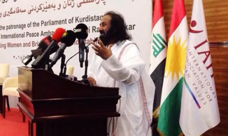 Sri Sri Ravi Shankar wirbt auf 2-tägiger Irakreise für den Frieden Bild: Sri Sri Ravi Shankar wirbt auf 2-tägiger Irakreise für den Frieden