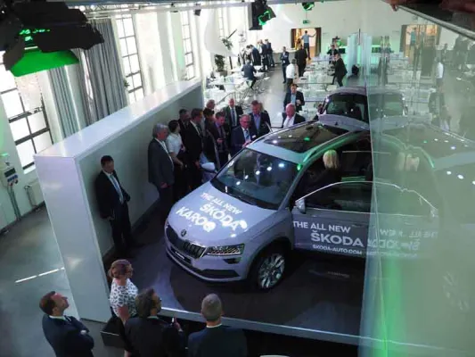 Bild: Gelungene Präsentation des neuen ŠKODA KAROQ im bauwerk köln