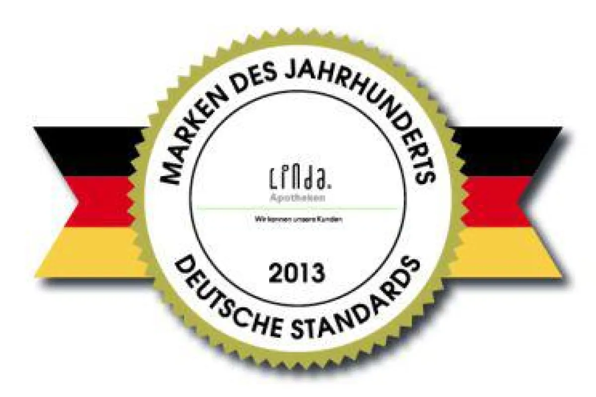 Dr. Florian Langenscheidt zeichnet LINDA als Marke des Jahrhunderts aus.
