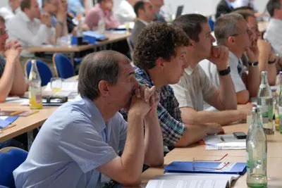 Bild: Steckverbinderkongress 2011 – Anwender sprechen mit Herstellern: Programm ist online
