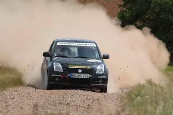 Bild: Erneuter Sieg für Rallyepilot aus Sachsen
