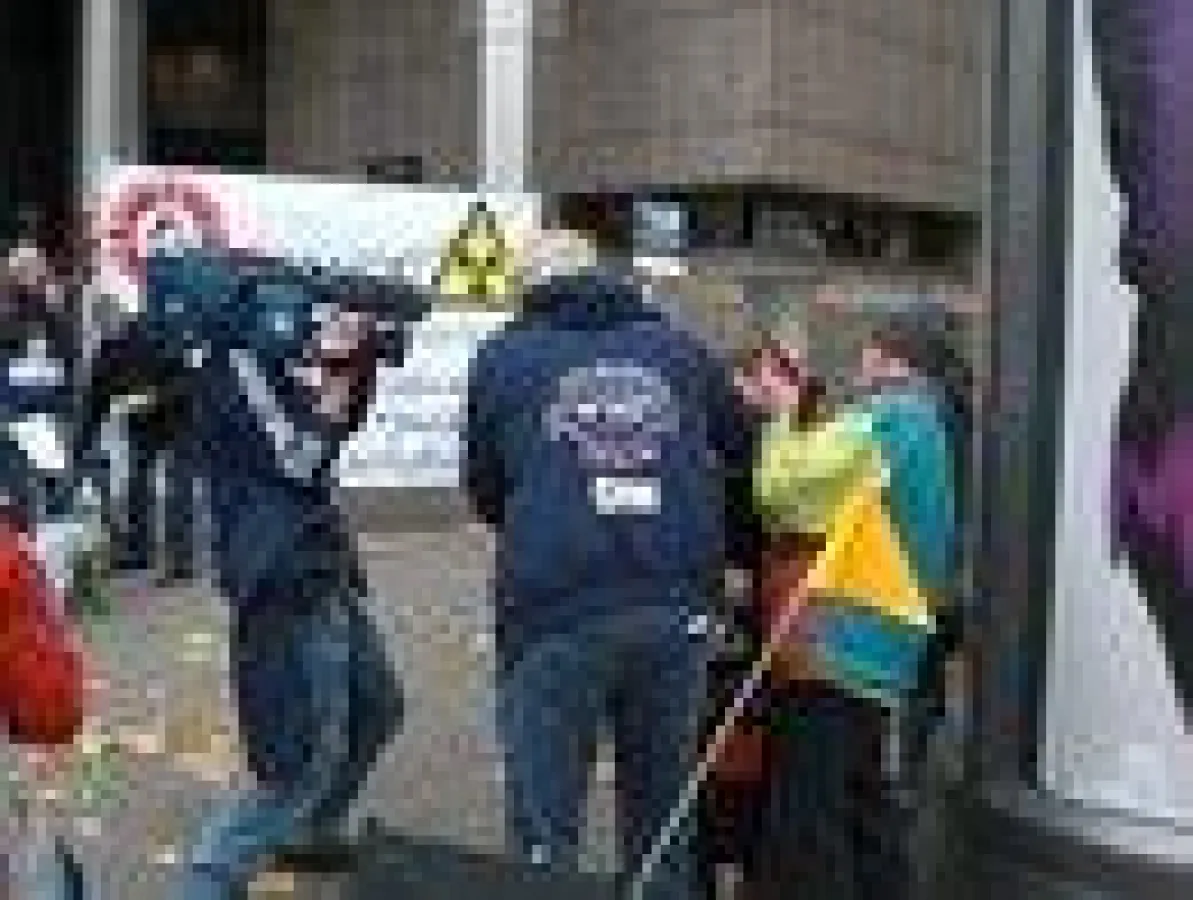 Protest vor dem japanischen Generalkonsulat in Düsseldorf