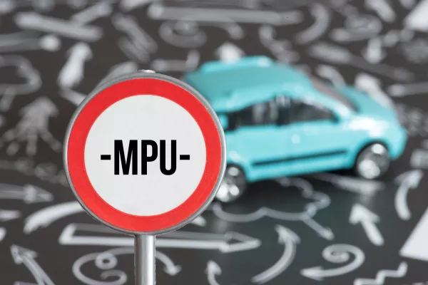 Bild: MPU-Durchfallquote bleibt hoch: Experten raten zu Vorbereitung oder EU-Führerschein mit autoscuola-r2g.de